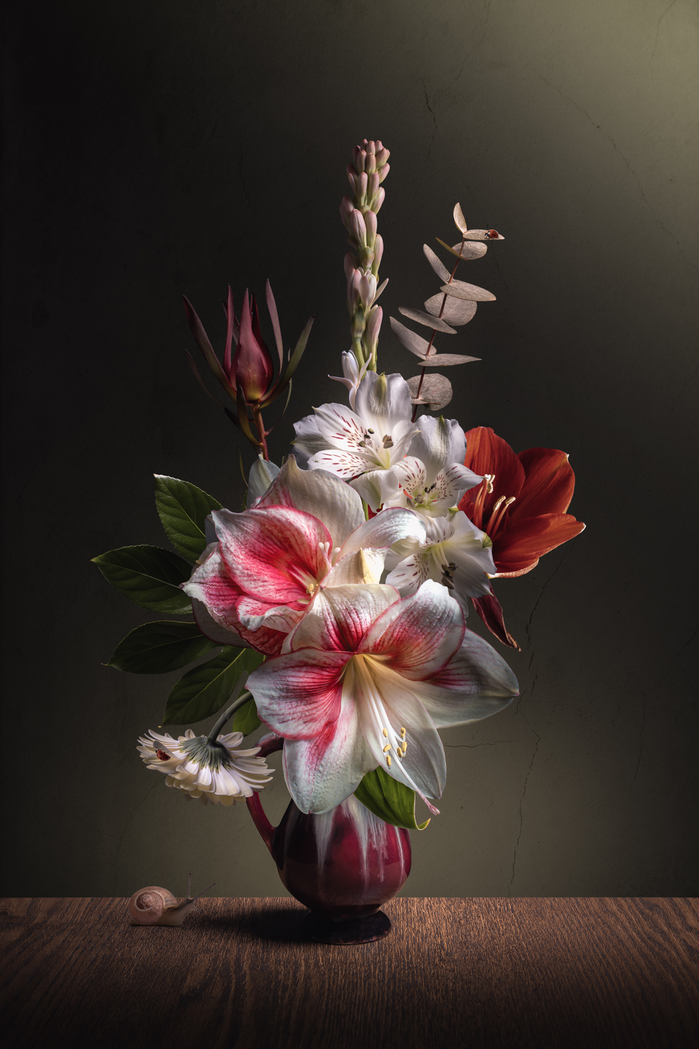 compositie van bloemen in klassiek bloemenstilleven